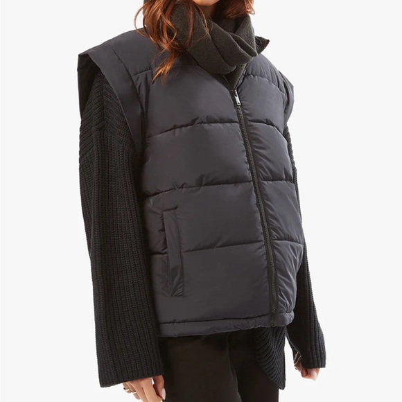 WeWoreWhat nylon puffer vest - Picture 1 of 3